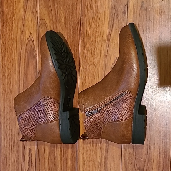 Sofft ankle boots size 6 - Picture 3 of 7